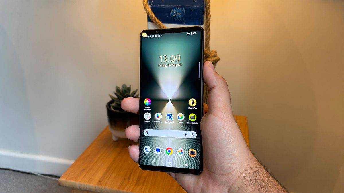 سوني پس از 6 سال سکوت رو شکست؛ Xperia 1 VIII با انقلابی در دوربین و تراشه اژدها رسید!